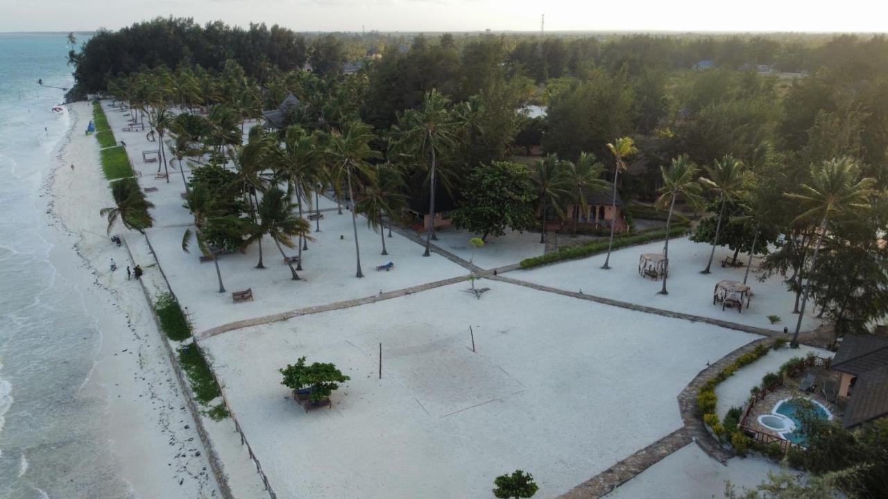 Vrclub Paje Palms Beach Resort Buitenkant foto
