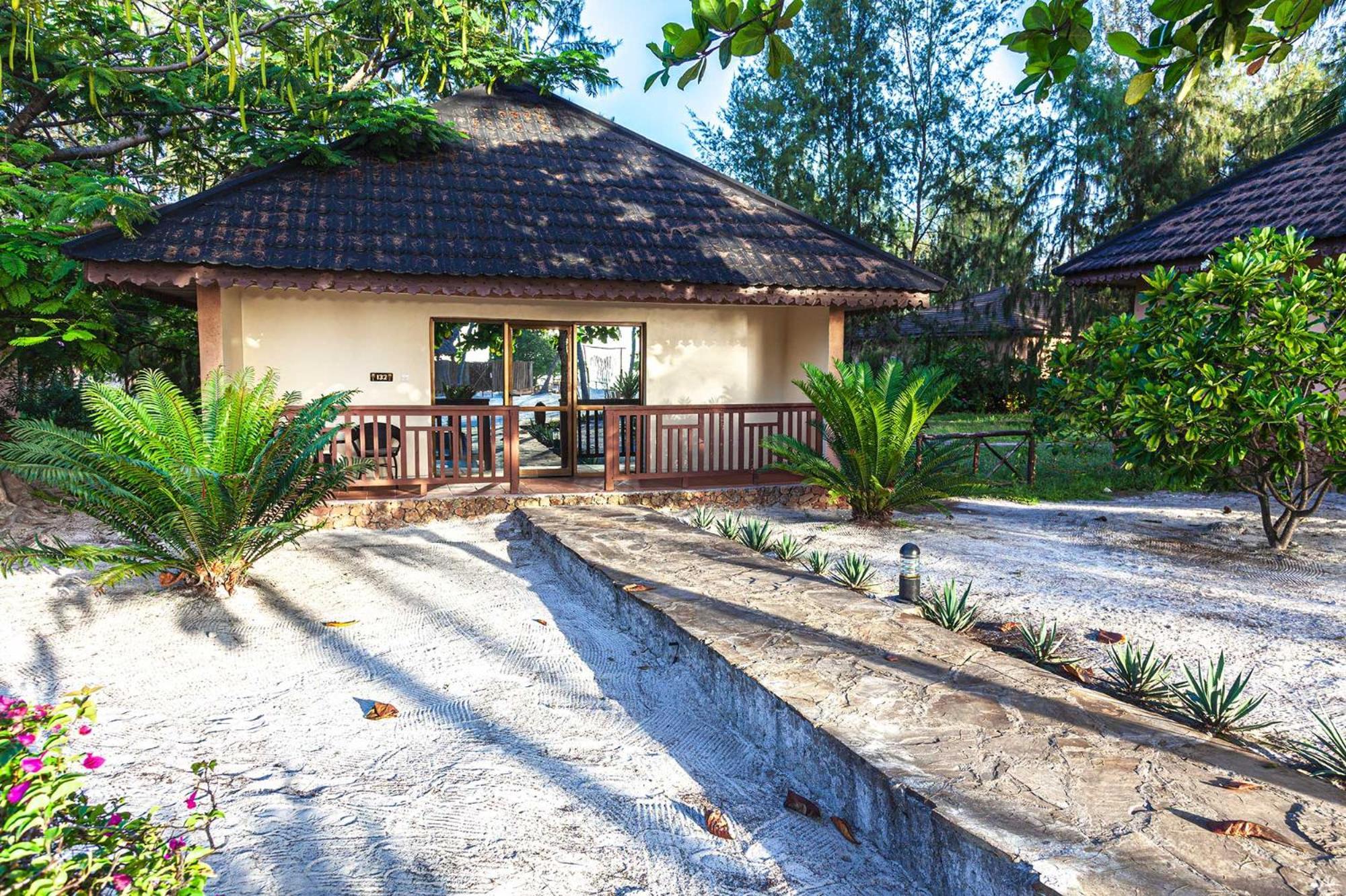 Vrclub Paje Palms Beach Resort Buitenkant foto